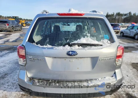 2017 Subaru Forester 2.5I z USA, uszkodzony, nr VIN JF2SJABC5HH447313